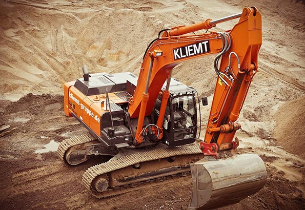 推土机保养步骤全解析：让设备始终保持最佳状态